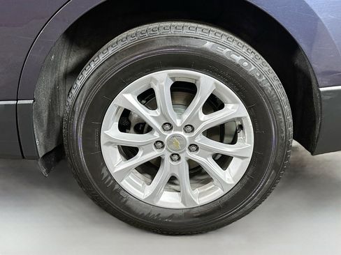Used 2018 Chevrolet Equinox LS image 28