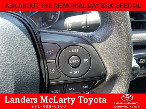 Used 2022 Toyota RAV4 LE AWD/4WD image 19