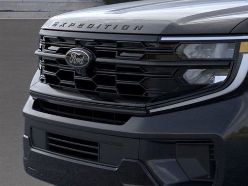 New 2025 Ford Expedition Platinum w/ Stealth Performance Package image 17