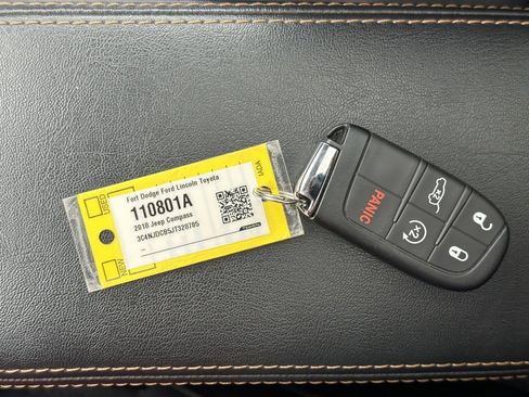 Used 2018 Jeep Compass Limited w/ Navigation Group image 42