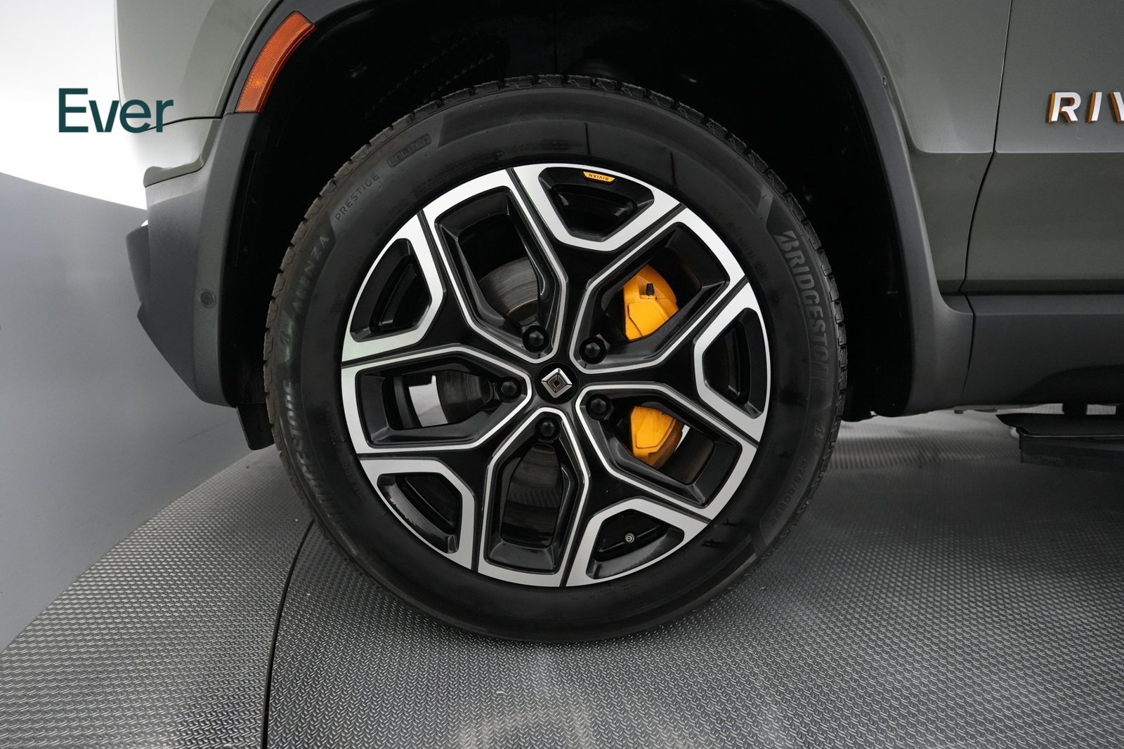 Used 2022 Rivian R1T Launch Edition AWD/4WD image 19