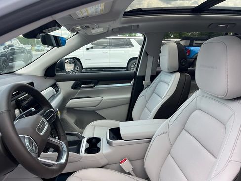 New 2027 GMC Terrain Denali w/ LPO, Floor Liner Package AWD/4WD image 8