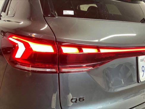 Used 2025 Audi Q6 e-tron Premium Plus w/ Premium Plus image 30