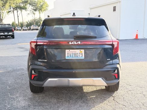 Used 2024 Kia Seltos EX AWD/4WD image 21