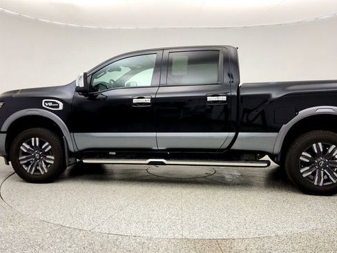 Used 2023 Nissan Titan Platinum Reserve w/ Moonroof Package AWD/4WD image 8