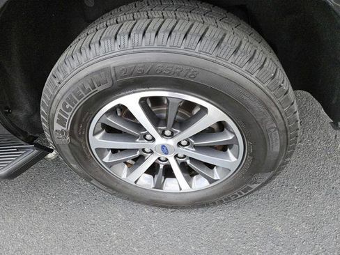 Used 2019 Ford Expedition XLT w/ Cargo Package image 11