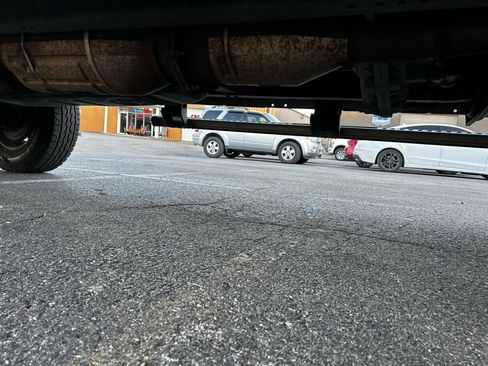 Used 2009 Ford F350 Lariat image 22