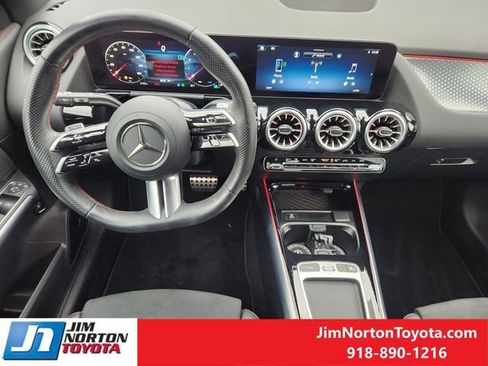 Used 2024 Mercedes-Benz GLA 250 4MATIC image 28