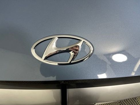 Used 2024 Hyundai Ioniq 5 Limited image 9