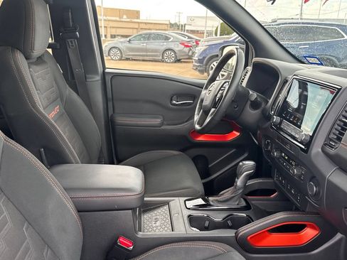 Used 2022 Nissan Frontier PRO-4X AWD/4WD image 31