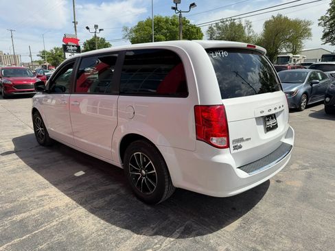 Used 2019 Dodge Grand Caravan GT FWD image 5