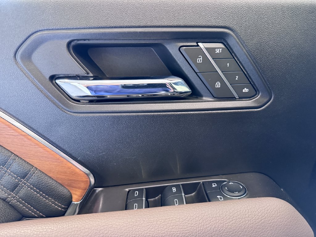 Certified 2025 GMC Canyon Denali AWD/4WD image 27