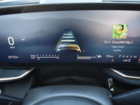 Used 2024 Buick Envision Sport Touring image 7