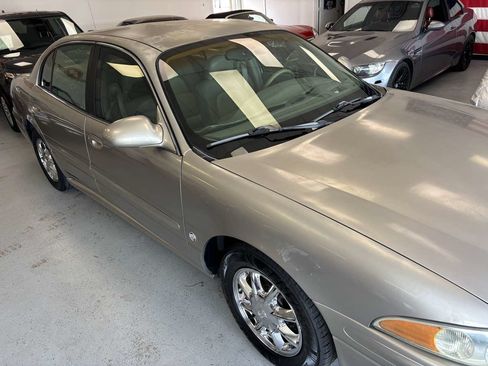Used 2003 Buick Le Sabre Limited w/ Celebration Edition Package FWD image 3