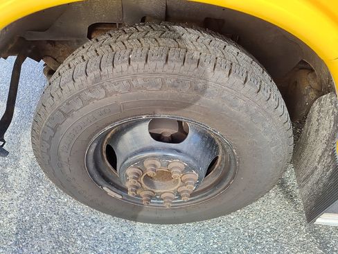 Used 2014 Chevrolet Express 3500 w/ School Bus Package RWD image 19