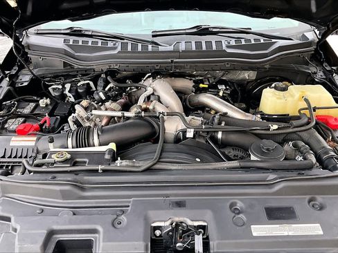 Used 2020 Ford F250 XLT w/ XLT Premium Package image 29