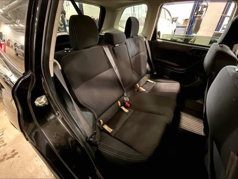 Used 2017 Subaru Forester 2.5i Premium w/ All-Weather Package image 27