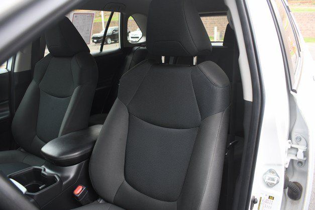 Certified 2024 Toyota RAV4 LE AWD/4WD image 17