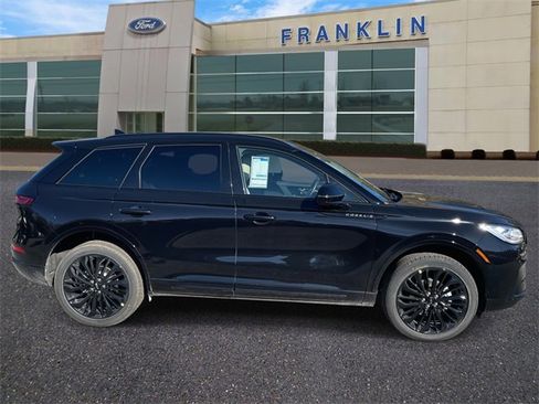 New 2026 Lincoln Corsair Reserve w/ Jet Appearance Package image 8