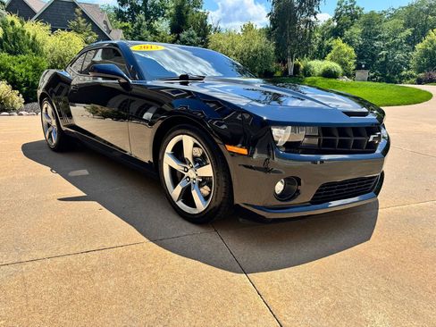 Used 2013 Chevrolet Camaro SS RWD image 9