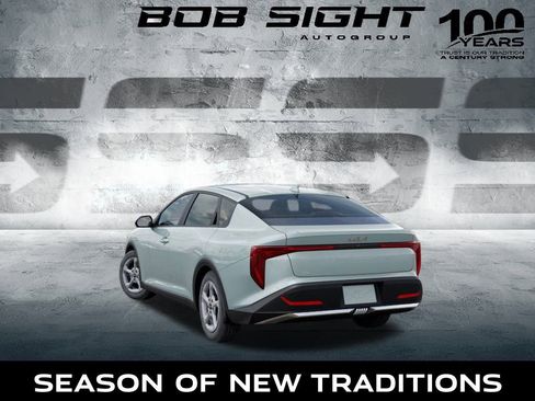 New 2025 Kia K4 LXS image 4