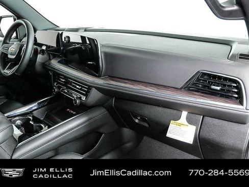 Used 2025 Chevrolet Tahoe LT AWD/4WD image 22