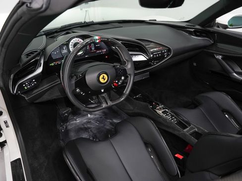 Used 2023 Ferrari SF90 Spider AWD/4WD image 11