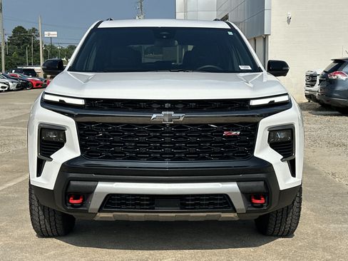 Certified 2024 Chevrolet Traverse Z71 AWD/4WD image 2