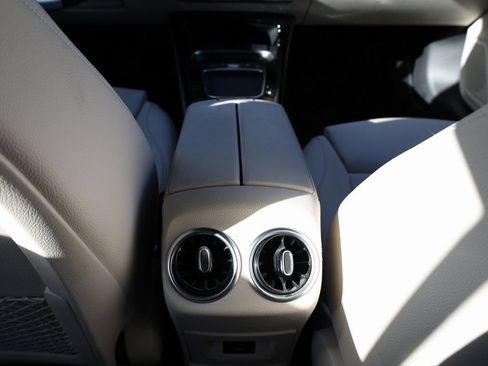 Used 2025 Mercedes-Benz CLA 250 image 24