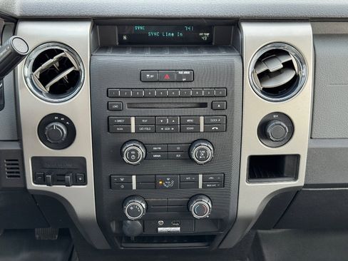 Used 2014 Ford F150 XLT w/ Trailer Tow Package image 10