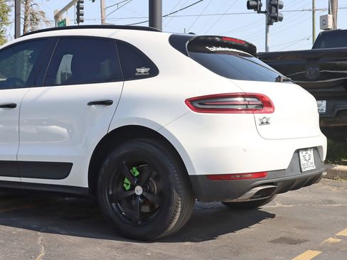 Used 2018 Porsche Macan Sport Edition AWD/4WD image 12