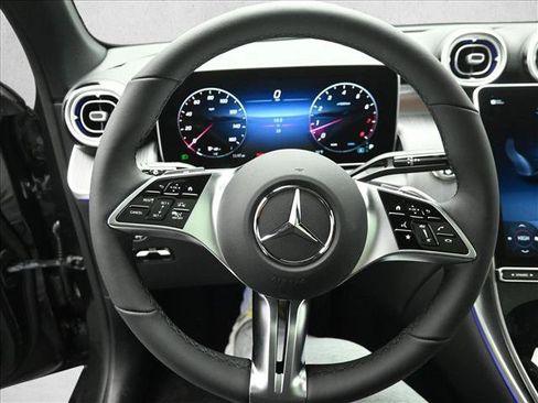 Certified 2026 Mercedes-Benz GLC 300 4MATIC image 17