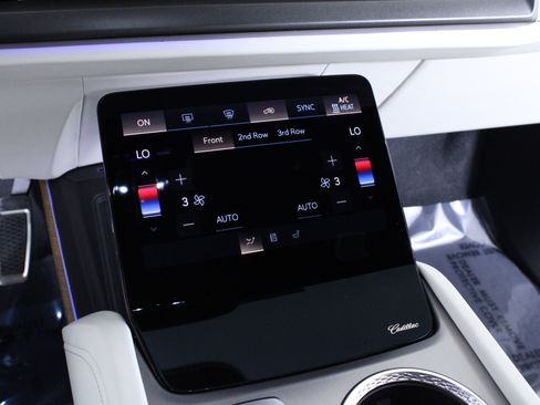 Used 2026 Cadillac Vistiq Sport image 29