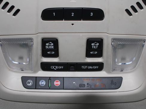 Used 2023 GMC Acadia Denali AWD/4WD image 17