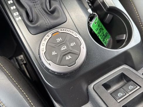 Used 2025 Ford Bronco Badlands AWD/4WD image 21