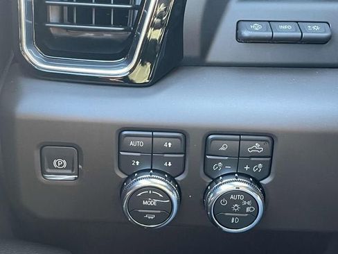 New 2026 GMC Sierra 1500 Denali AWD/4WD image 18