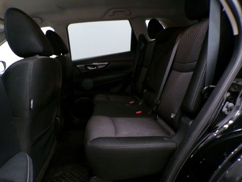 Used 2019 Nissan Rogue SV w/ Premium Package image 19