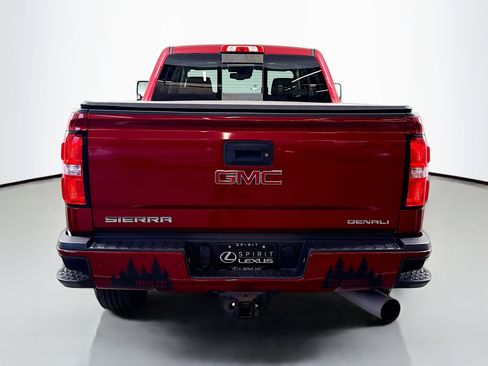 Used 2018 GMC Sierra 3500 Denali w/ Duramax Plus Package image 6