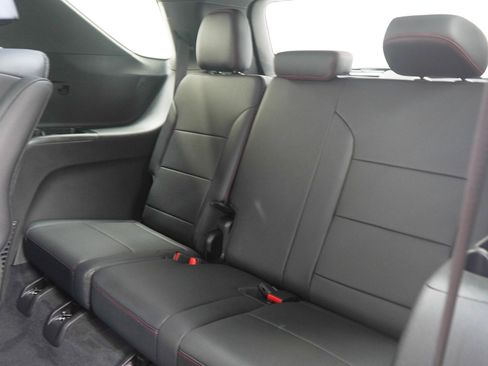 Used 2026 Chevrolet Traverse Z71 AWD/4WD image 15