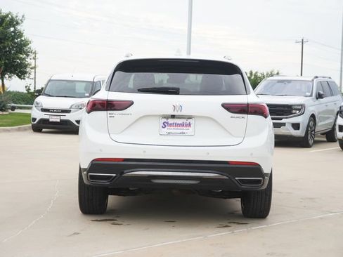 Used 2025 Buick Envision Sport Touring AWD/4WD image 8