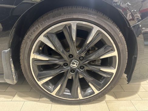Used 2019 Honda Accord Sport image 3