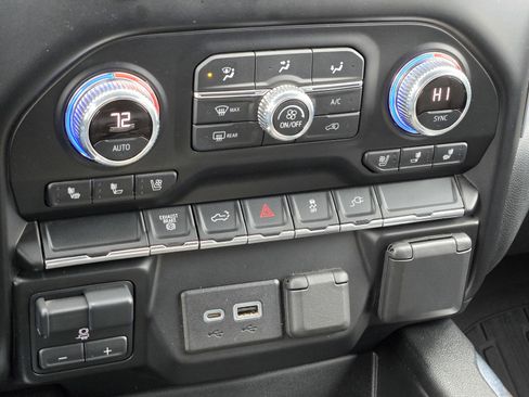 Certified 2022 GMC Sierra 2500 SLT w/ SLT Convenience Package image 20