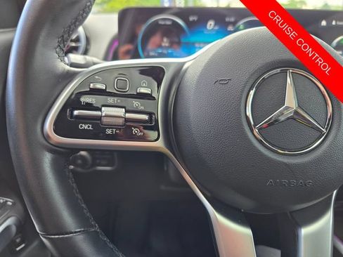 Used 2023 Mercedes-Benz GLB 250 4MATIC image 15