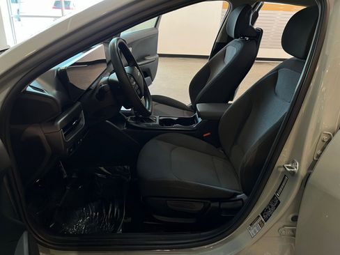 Used 2025 Kia K4 FWD image 27