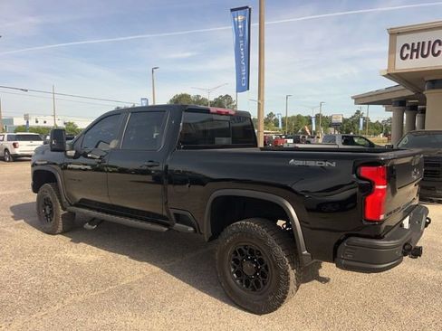 Used 2025 Chevrolet Silverado 2500 ZR2 w/ ZR2 Bison Edition image 12