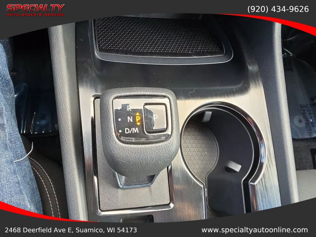 Used 2023 Nissan Rogue S AWD/4WD image 18