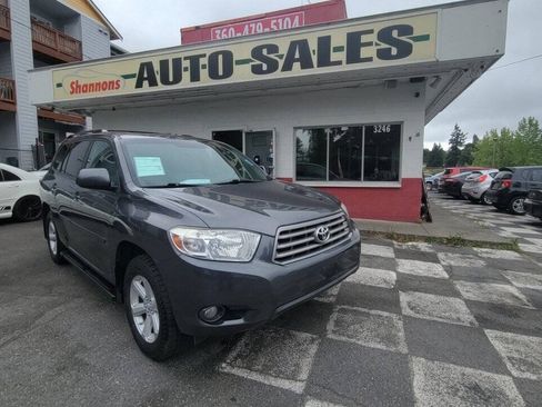 Used 2010 Toyota Highlander SE AWD/4WD image 1