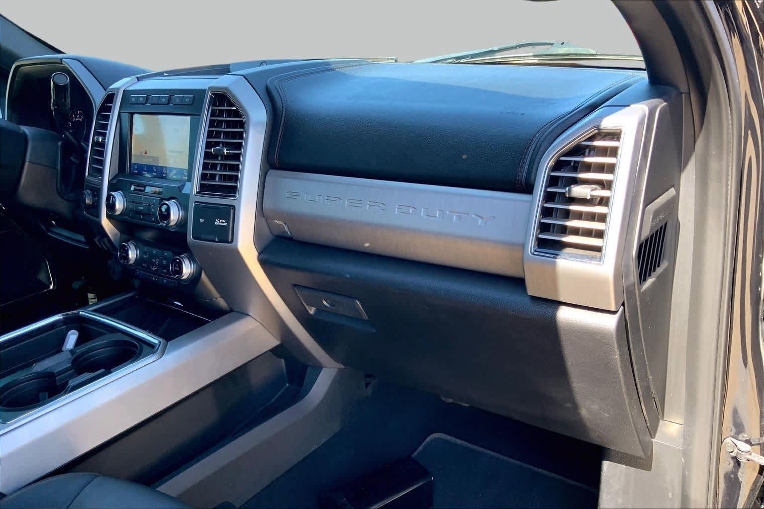 Used 2020 Ford F250 Platinum w/ FX4 Off-Road Package AWD/4WD image 18