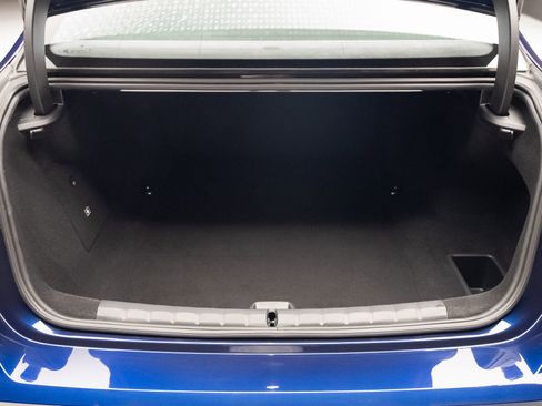 Used 2023 BMW i7 xDrive60 image 71