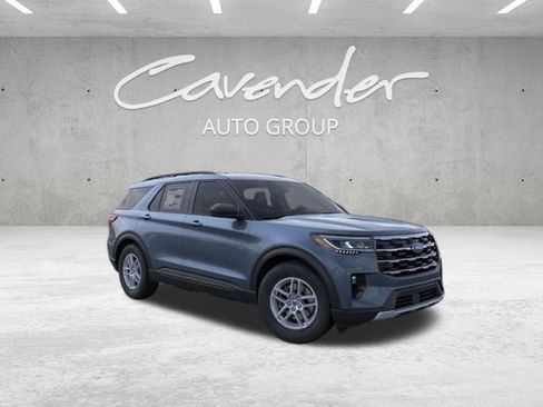 New 2026 Ford Explorer Active RWD image 8